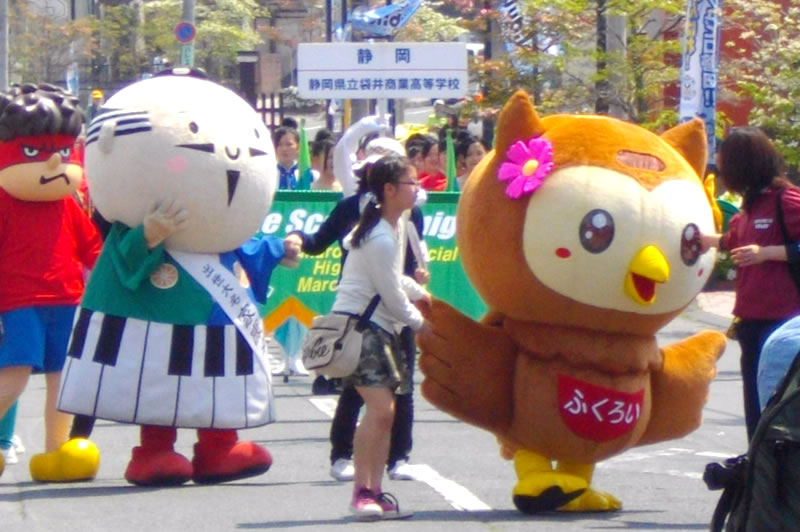 �I�[�v�j���O�p���[�h�E�C���[�W�L�����N�^�[