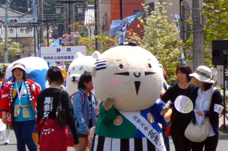 �I�[�v�j���O�p���[�h�E�C���[�W�L�����N�^�[